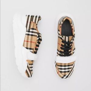 Burberry shoes